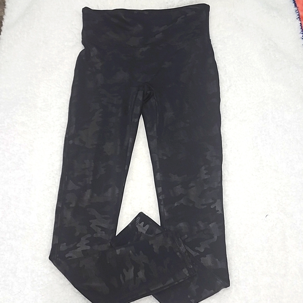 Spanx look at me now size medium camo leggings